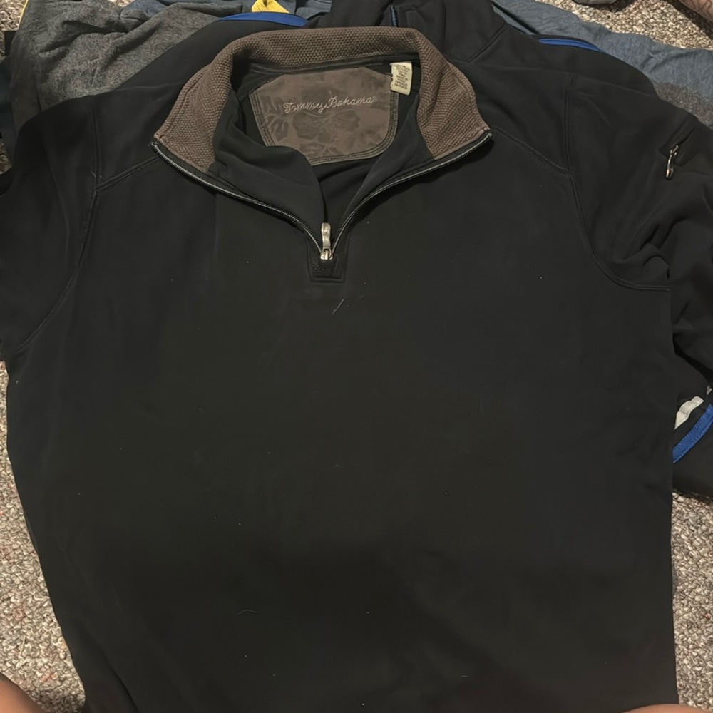Tommy Bahama sweatshirt